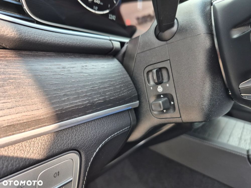 Mercedes-Benz GLE 300 d mHEV 4-Matic AMG Line - 19