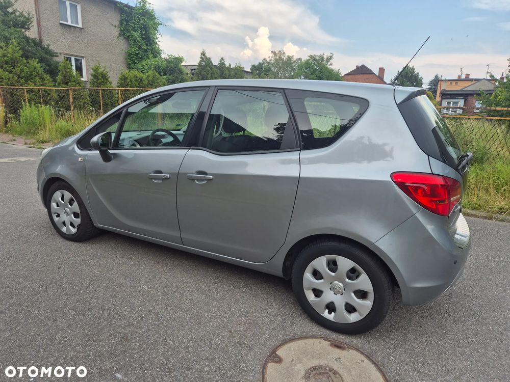 Opel Meriva - 8