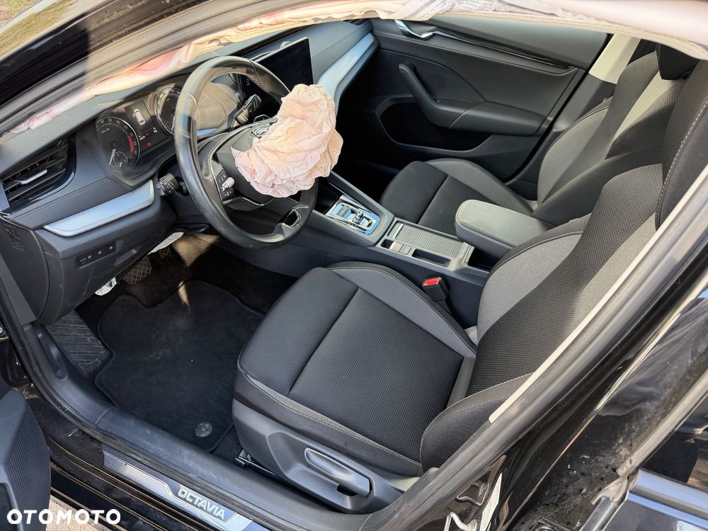 Skoda Octavia 2.0 TDI Style DSG - 30