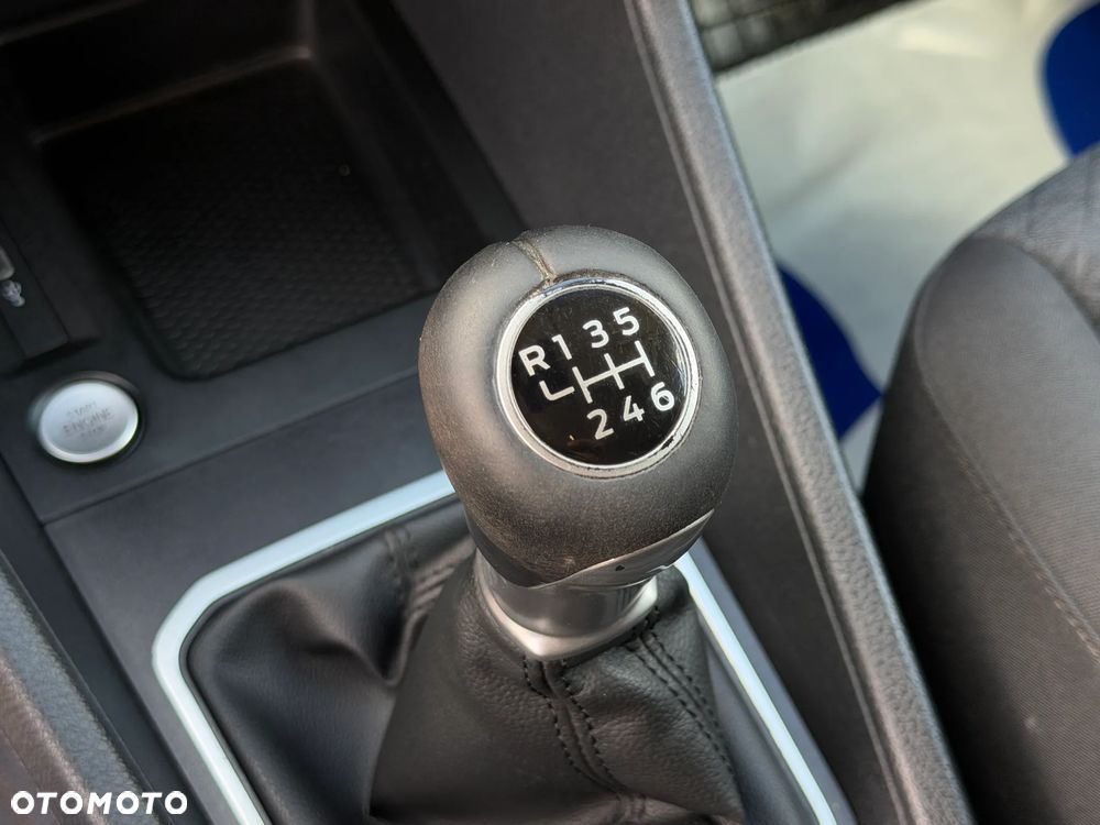 Ford Tourneo Connect 2.0 EcoBlue Titanium - 25