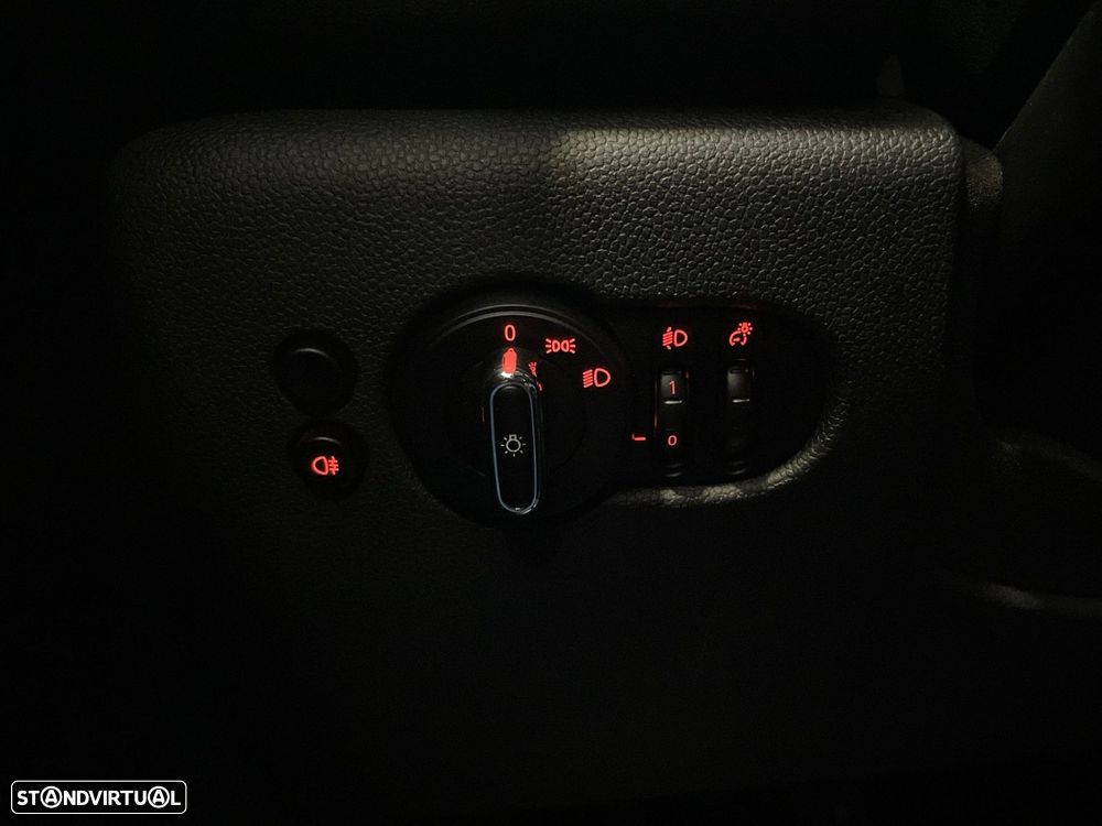MINI 5 Portas One D - 35