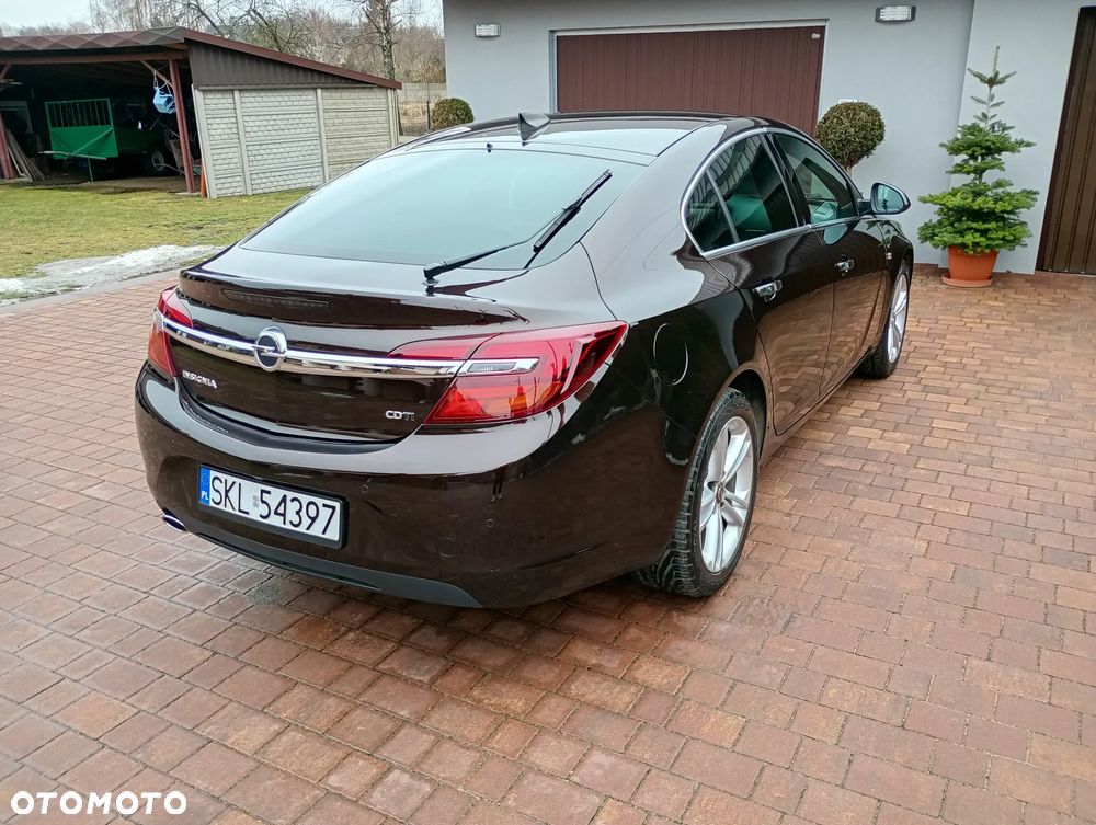 Opel Insignia - 12