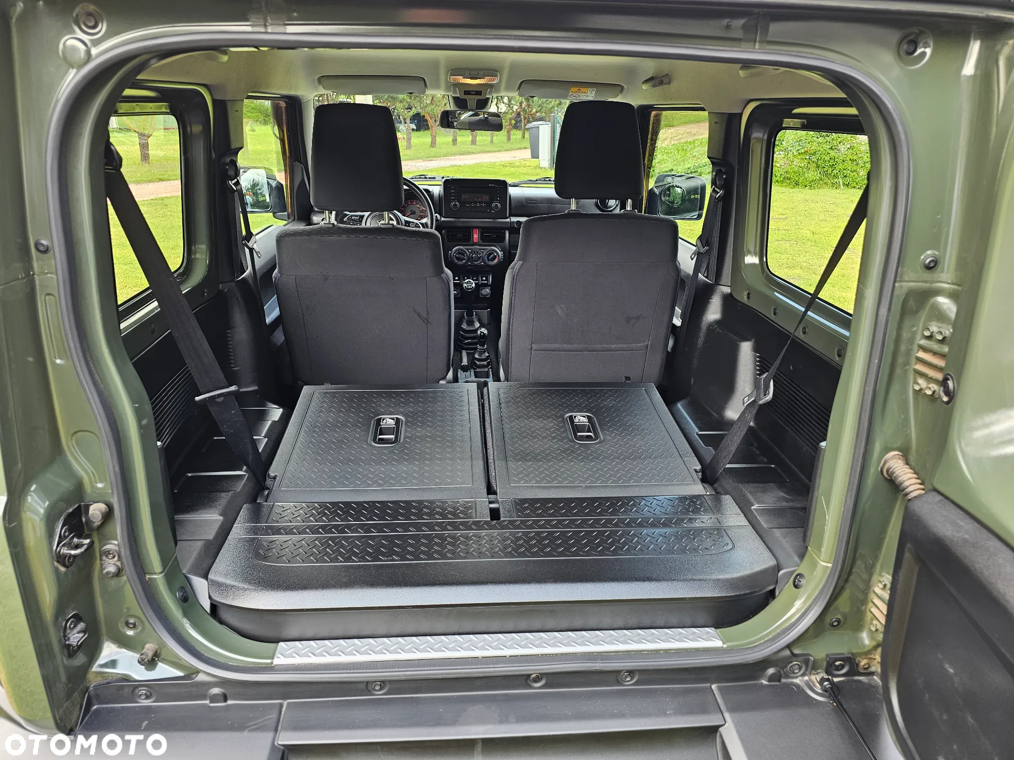 Suzuki Jimny 1.5 Premium - 17