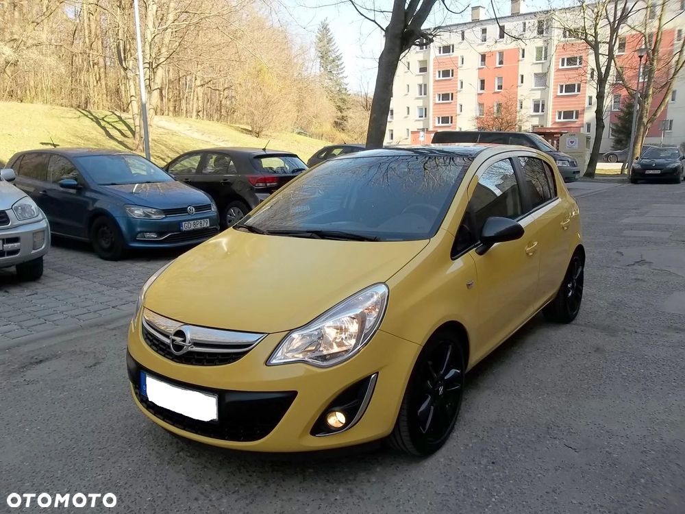 Opel Corsa 1.2 16V Cosmo - 1