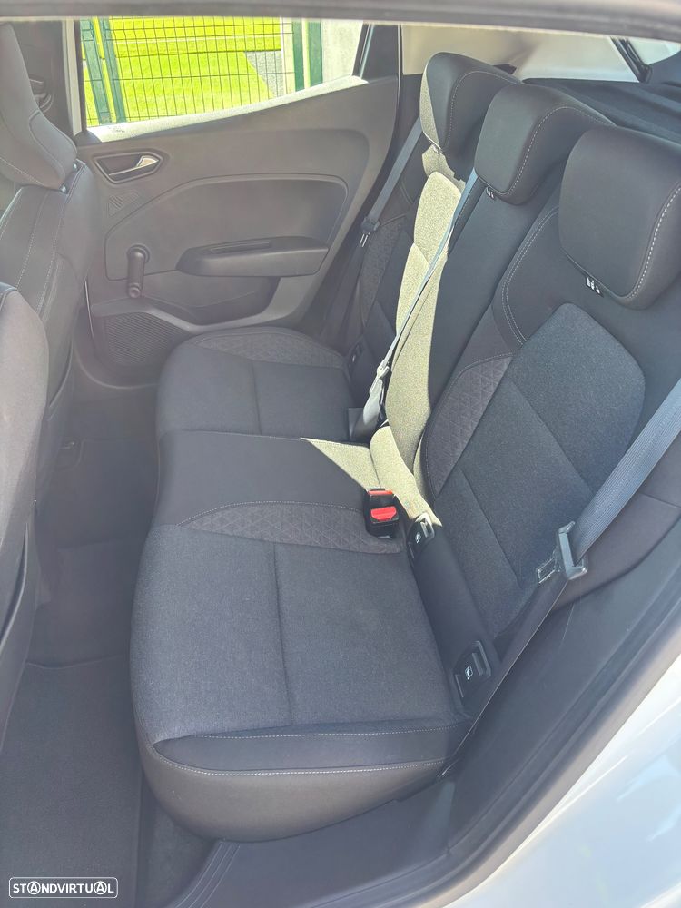 Renault Clio - 7