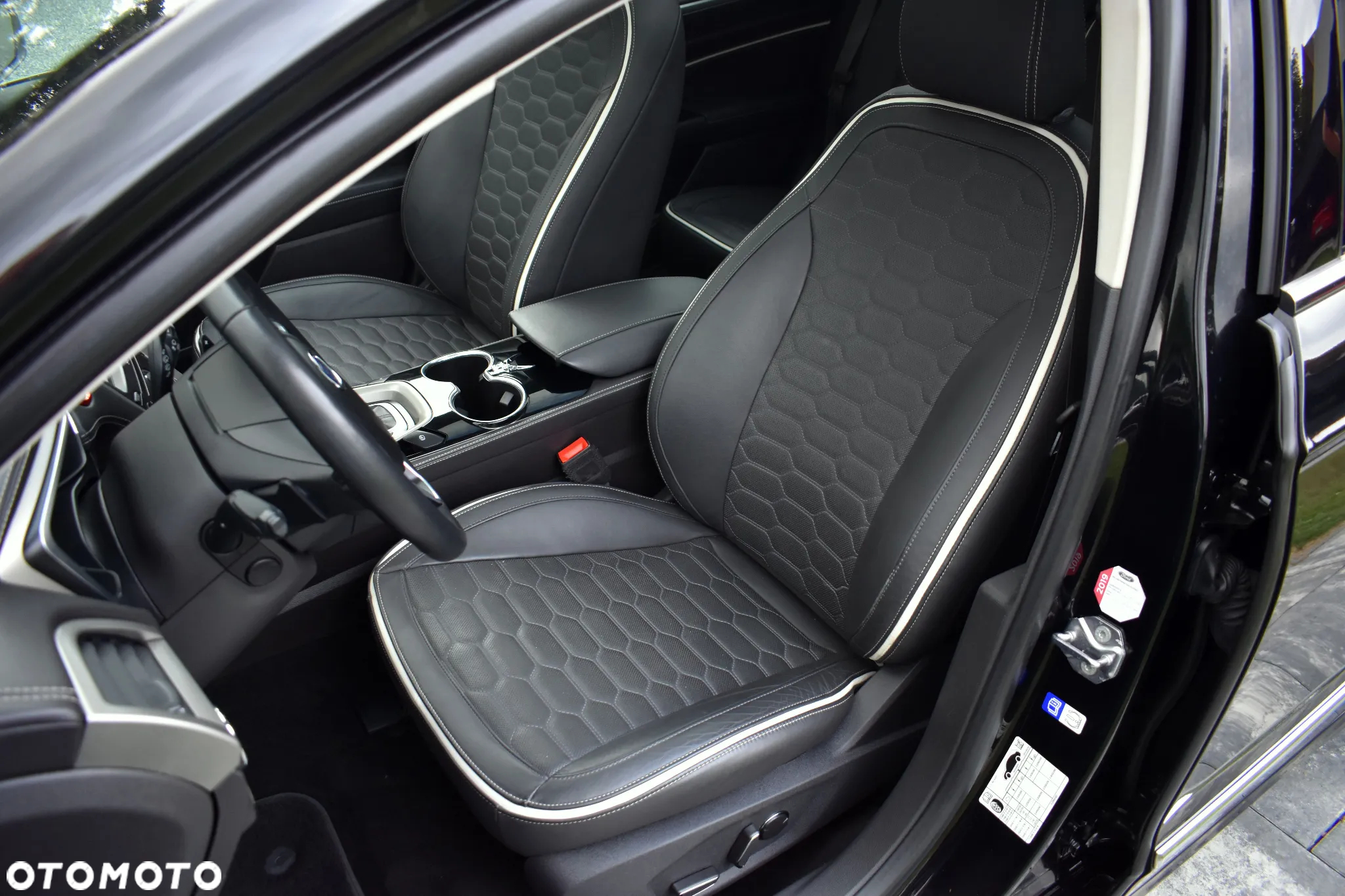 Ford Mondeo Vignale 2.0 TDCi PowerShift - 26