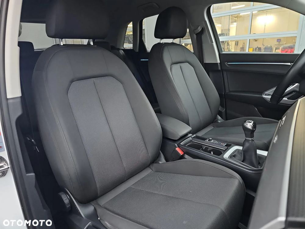 Audi Q3 35 TFSI S-Line - 13