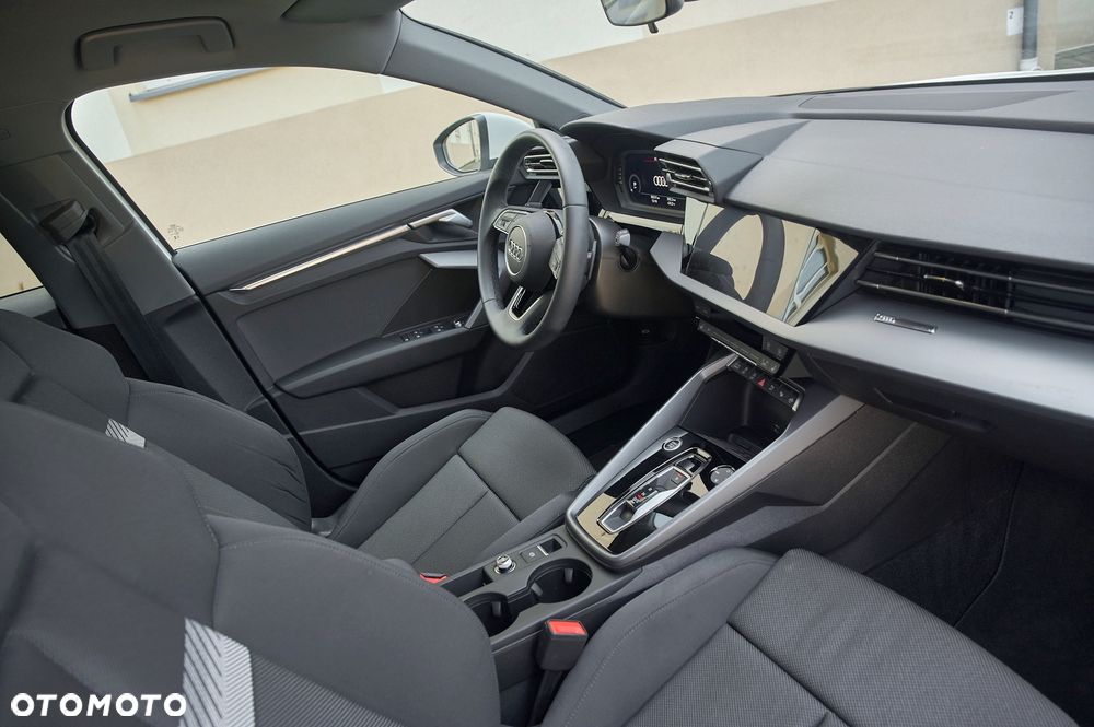 Audi A3 Limousine 35 TFSI mHEV S Line S tronic - 32