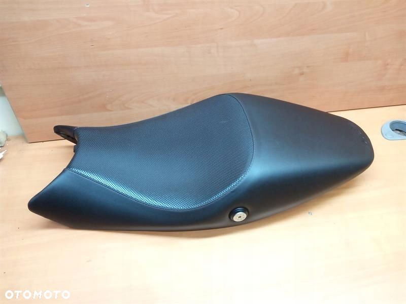 FOTEL KANAPA SIEDZENIE DUCATI MONSTER M796 - 1
