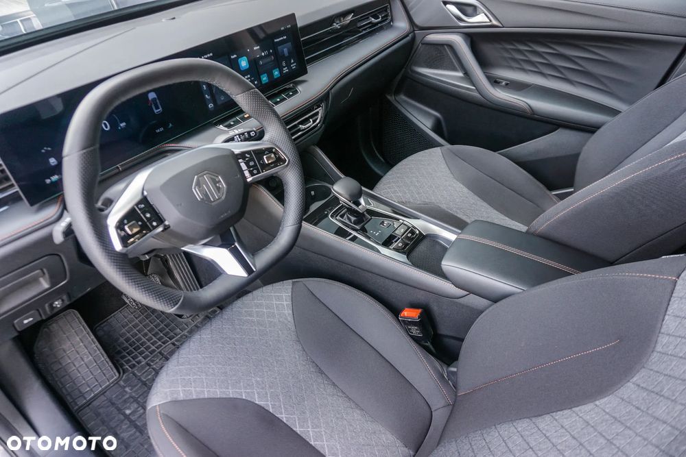 MG HS 1.5 T-GDI Excite DCT - 26