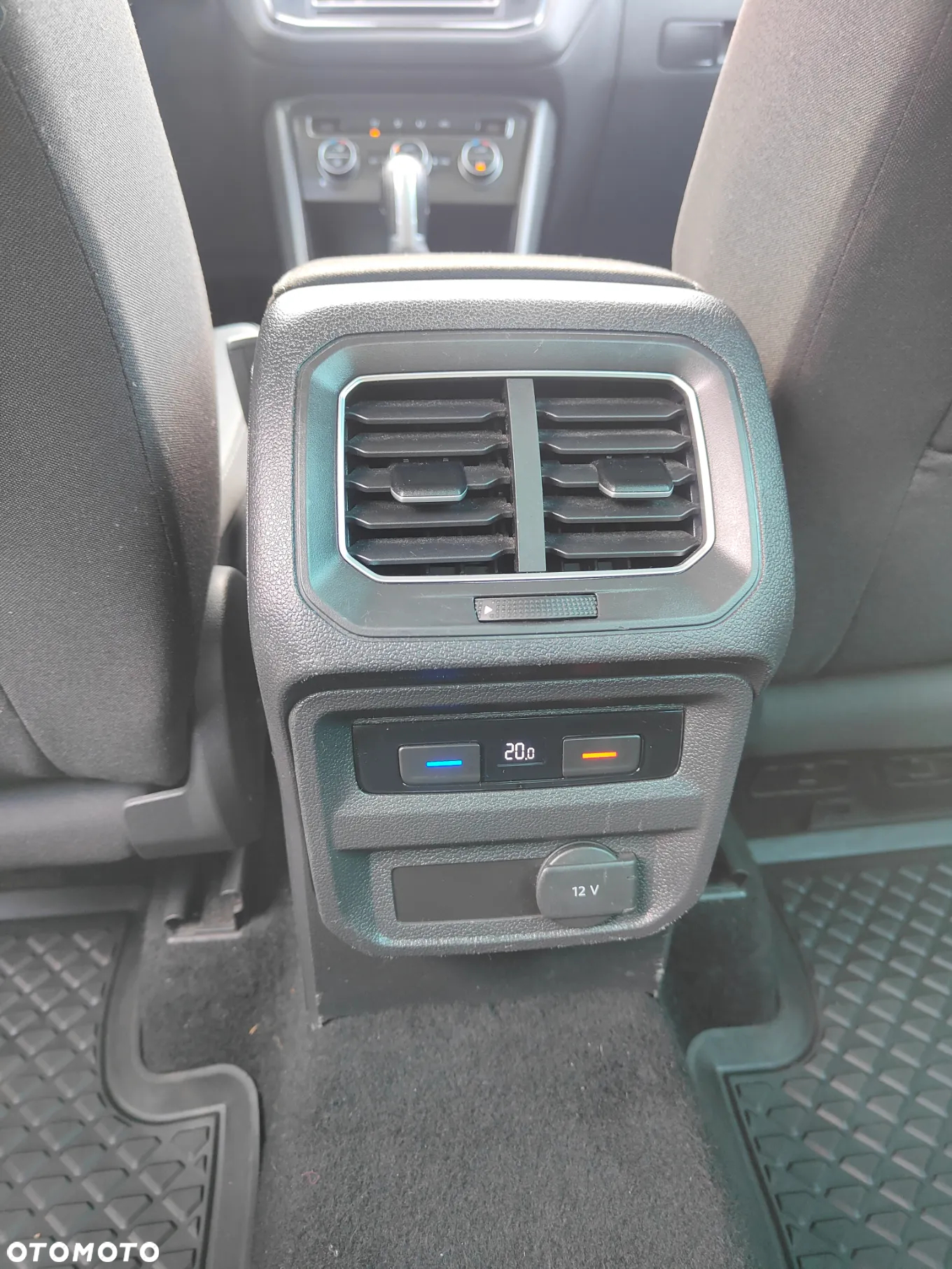 Volkswagen Tiguan - 13