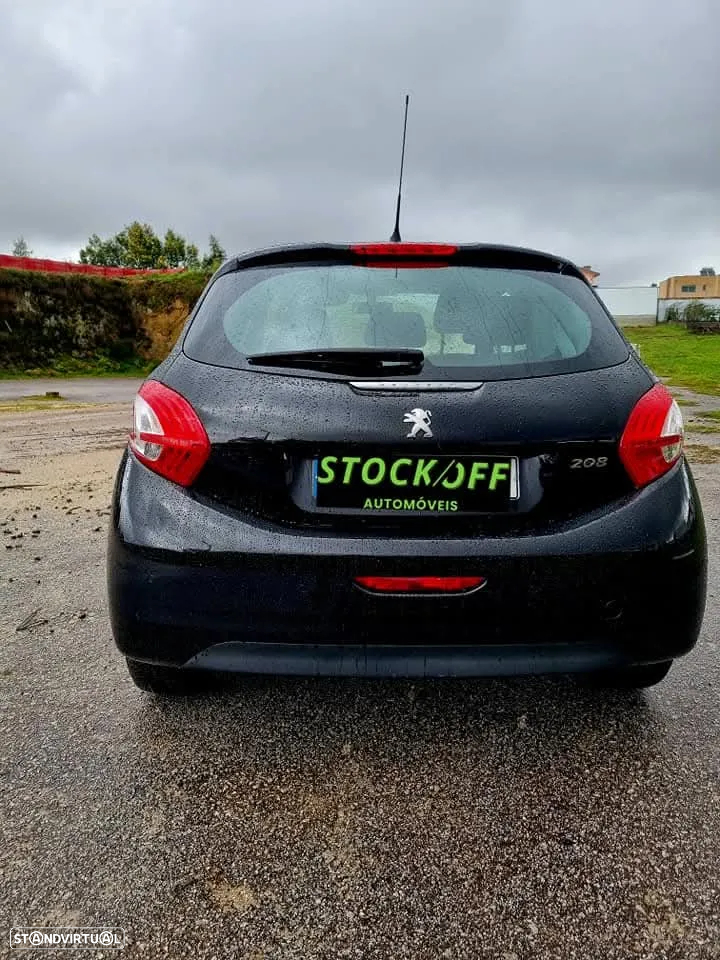 Peugeot 208 - 6