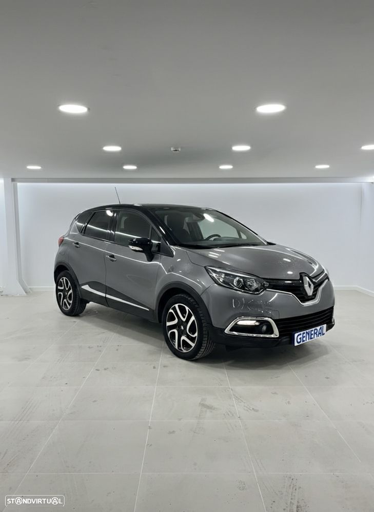 Renault Captur 0.9 TCE Exclusive - 2