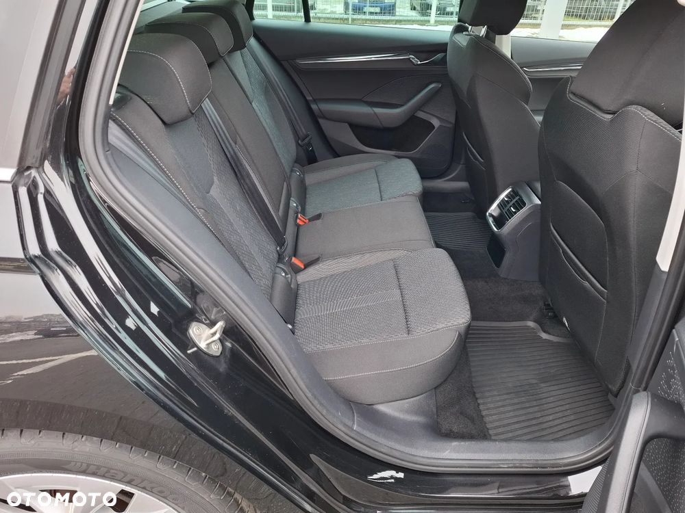 Skoda Octavia 2.0 TDI DSG Style - 15