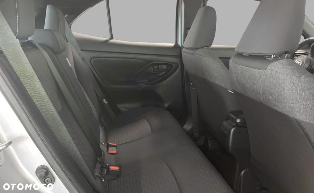 Toyota Yaris Cross Hybrid 1.5 Active - 10