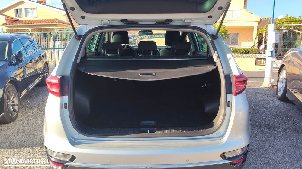 Kia Sportage 1.6 CRDi ISG MHEV Urban - 15