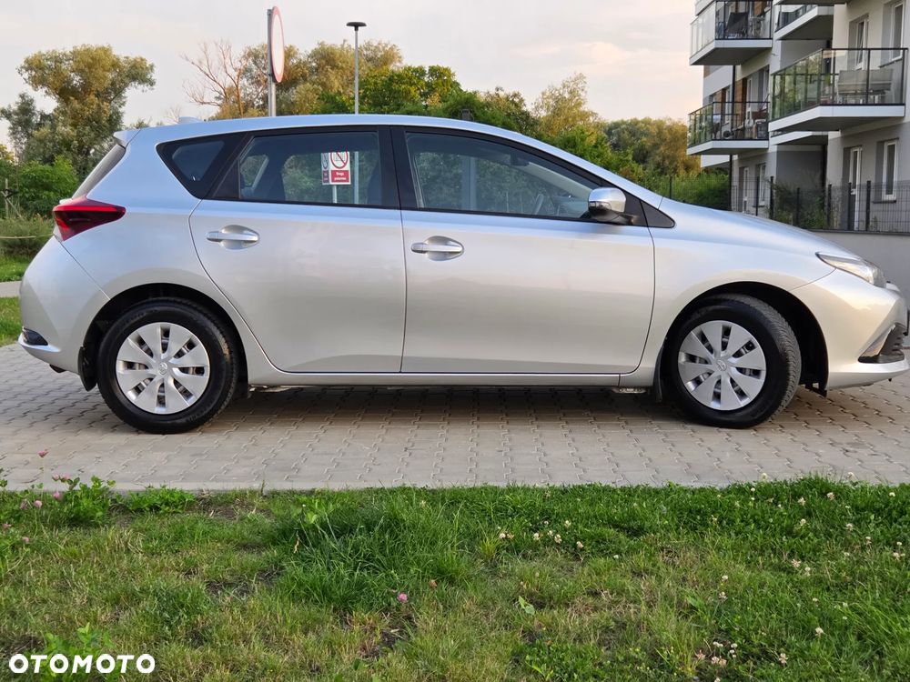 Toyota Auris - 3
