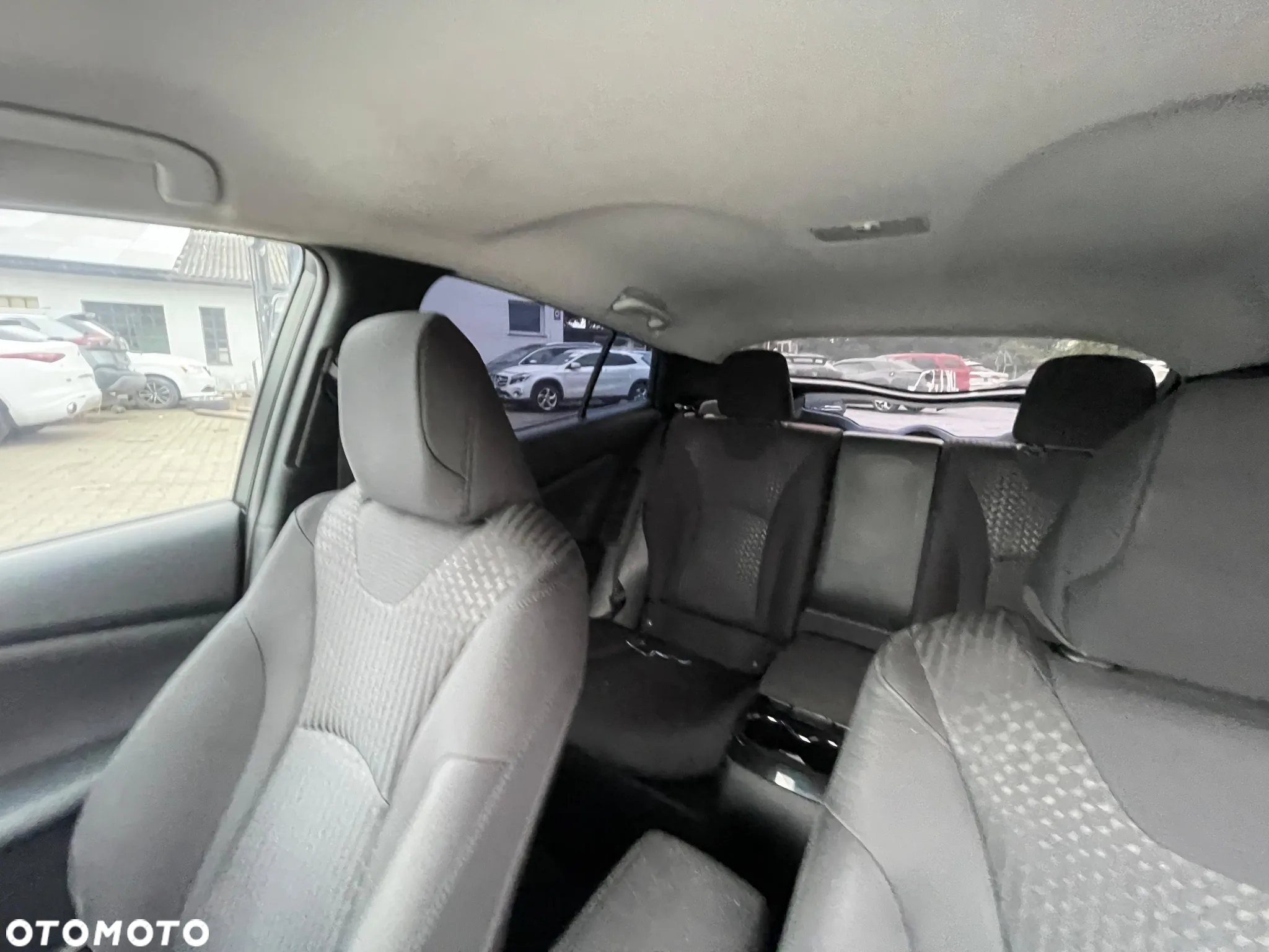 Toyota Prius Plug-in 1.8 Hybrid Executive - 14