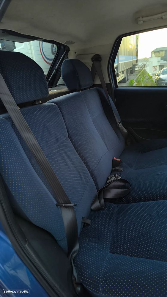 Fiat Punto 1.9 JTD HLX - 42