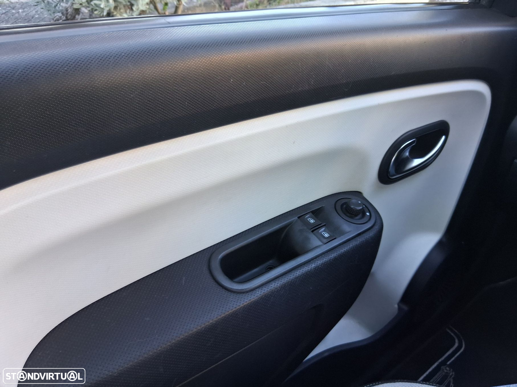 Renault Twingo 1.0 SCe Night&Day - 27