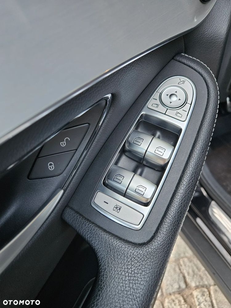 Mercedes-Benz GLC 220 d - 11