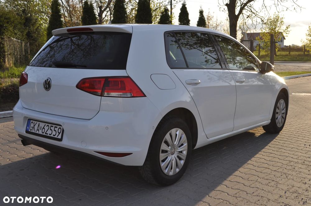 Volkswagen Golf 1.2 TSI Trendline DSG - 12
