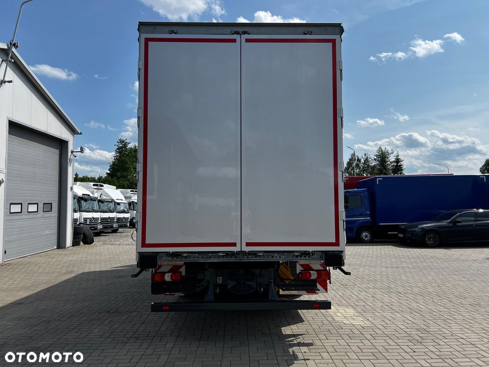 Mercedes-Benz ATEGO - 10