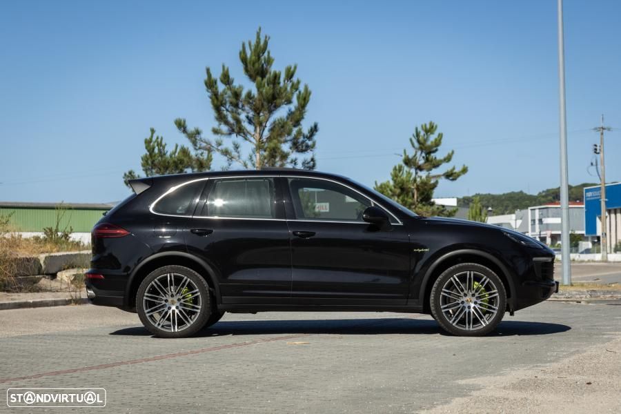 Porsche Cayenne S E-Hybrid - 9