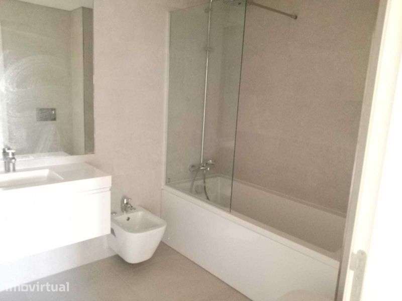 Arrenda-se Apartamento T2- Feijó junto ao Almar - Grande imagem: 5/9