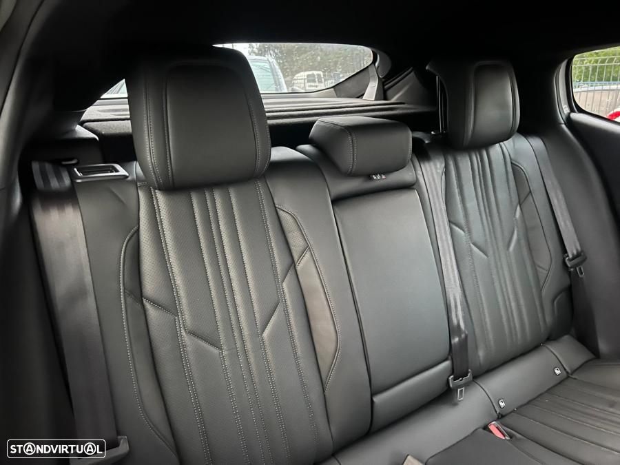 Peugeot 408 1.6 Hybrid Allure e-EAT8 - 10