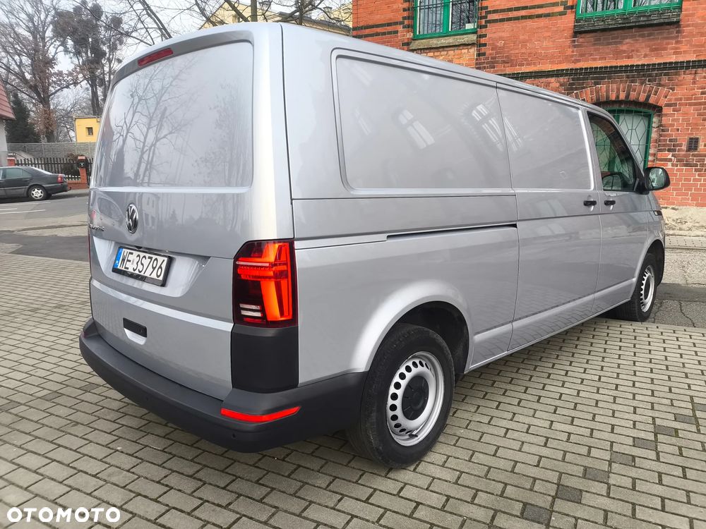 Volkswagen Transporter - 9
