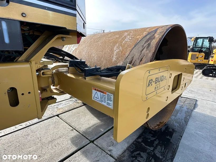 Caterpillar CS-563E - 14