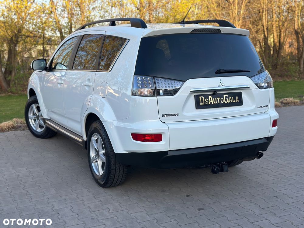 Mitsubishi Outlander 2.0 2WD Invite - 9