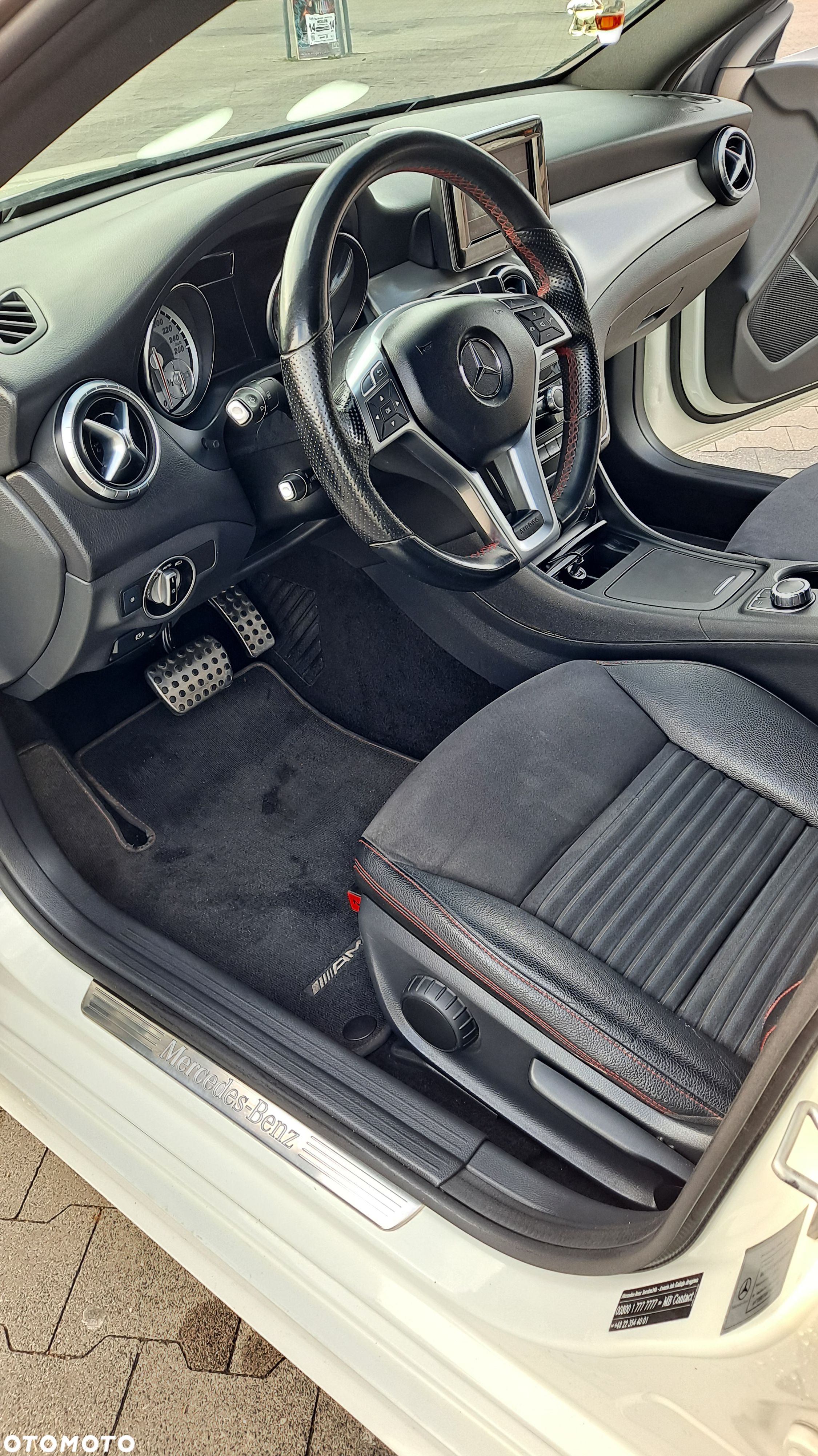 Mercedes-Benz CLA - 21