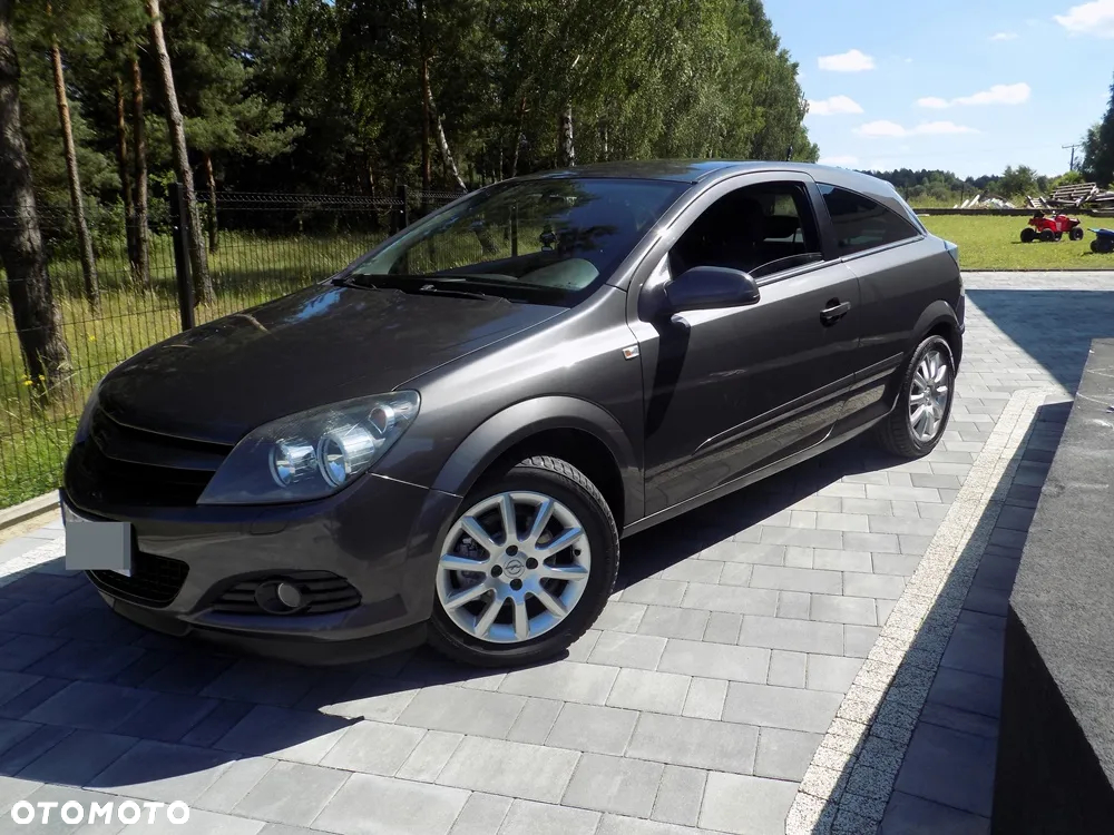Opel Astra III GTC 1.4 Enjoy - 4