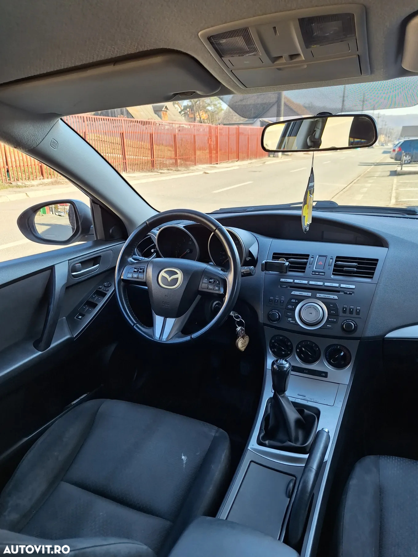 Mazda 3 Sport 1.6 CE - 11