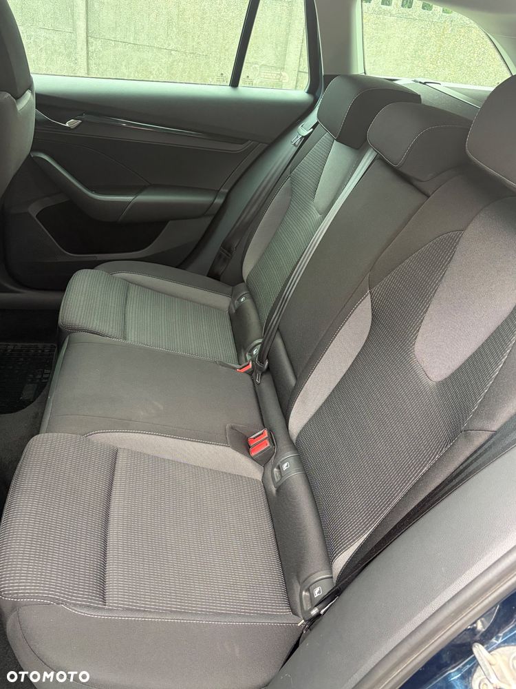 Skoda Octavia 2.0 TDI Active - 9