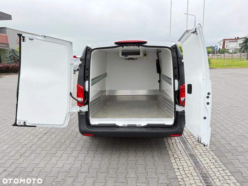 Mercedes-Benz Vito Chłodnia/Mroźnia do -10 Izoterma Long Maxi Salon PL, Jeden Właściciel - 15