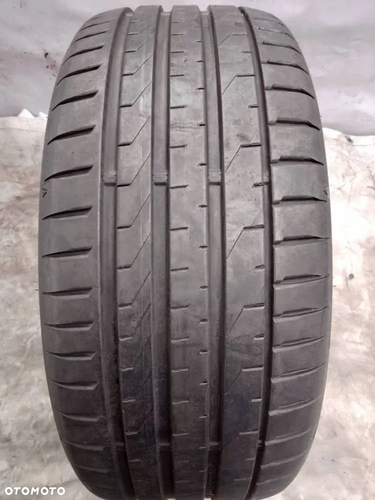 FALKEN AZENIS FK520 225/35 ZR19 88Y 2023 7-7.5mm - 1