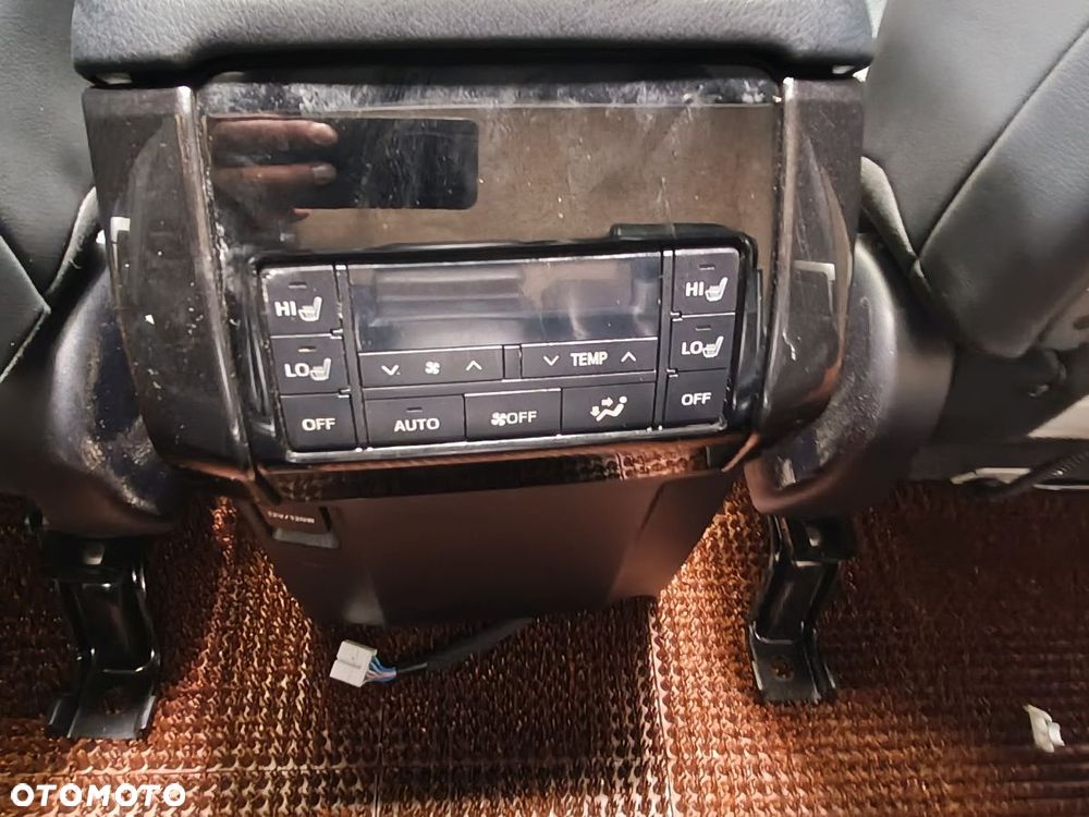 TOYOTA LAND CRUISER 150 18-24r Kanapy Fotele Boczki Tunel - 16