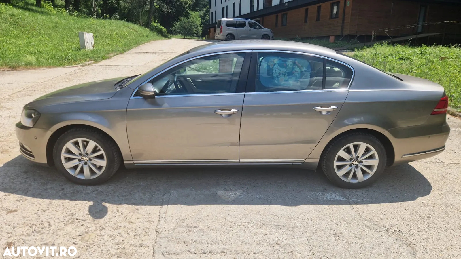 Volkswagen Passat - 5