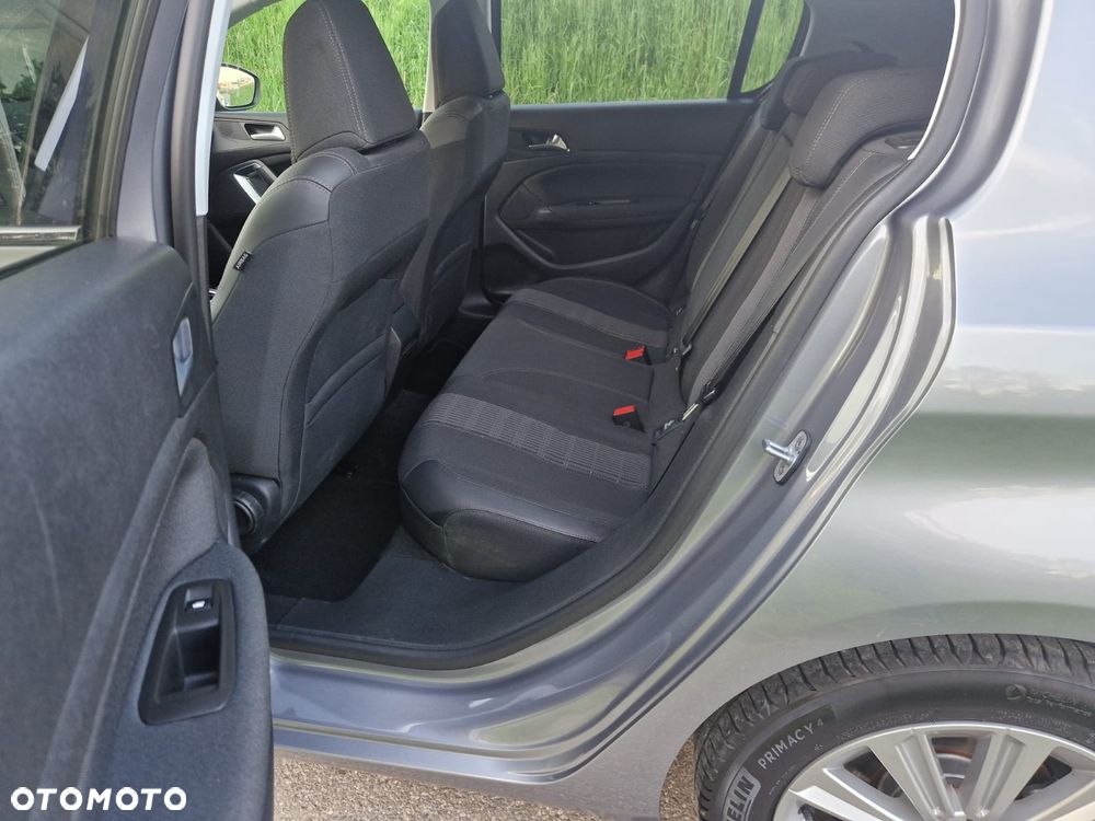 Peugeot 308 - 11
