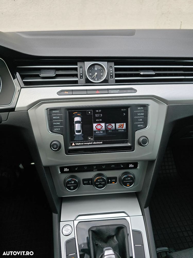 Volkswagen Passat 2.0 TDI DSG Comfortline - 14