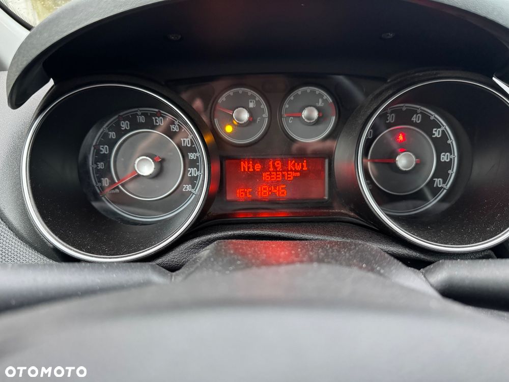 Fiat Punto 1.4 Easy Pakiet Easy Plus S&S - 4