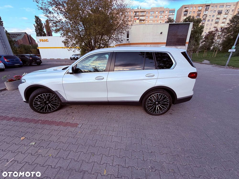 BMW X7 xDrive40i - 18