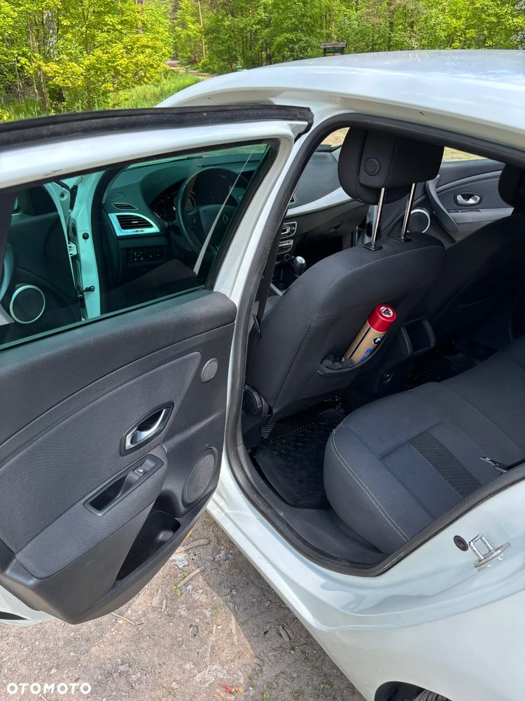 Renault Megane - 13