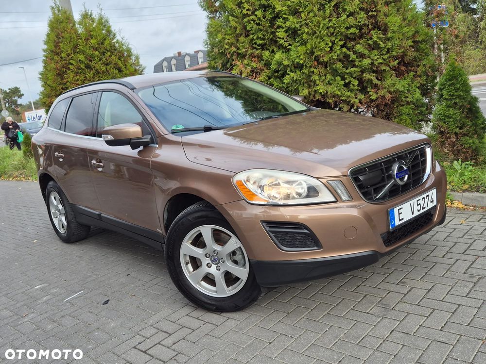 Volvo XC 60 2.4D AWD Momentum - 21