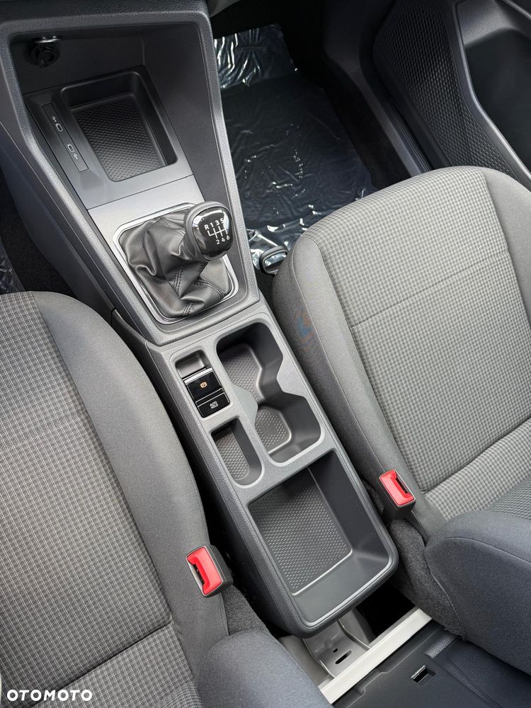 Volkswagen Caddy - 13