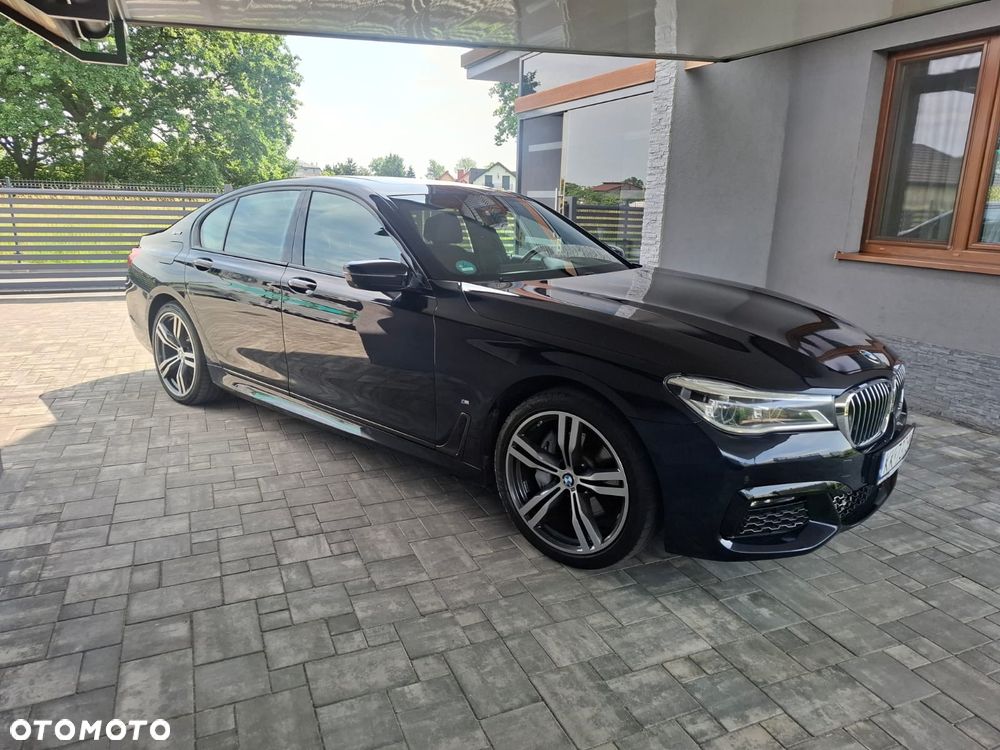 BMW Seria 7 740e iPerformance - 8