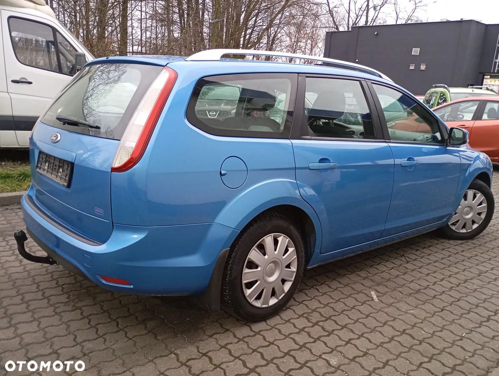 Ford Focus 1.6 16V Trend - 17